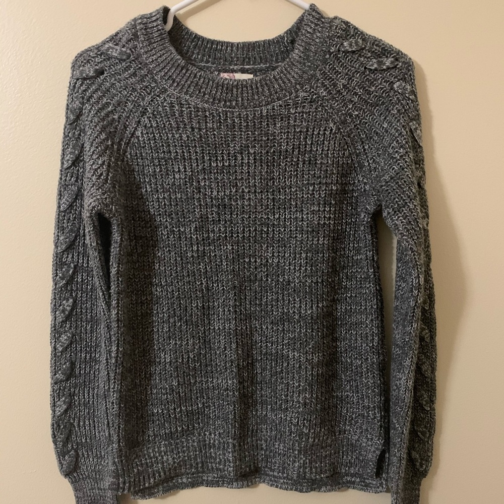 SO grey sweater, size M